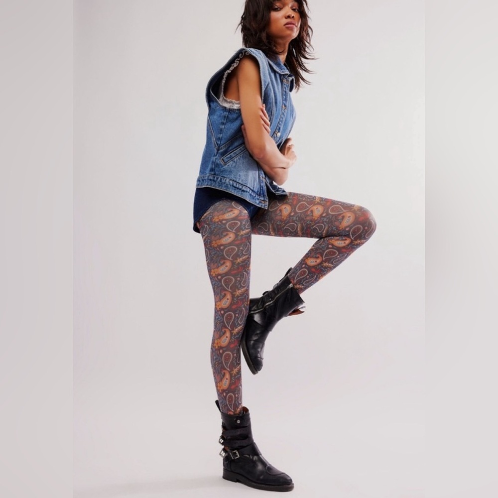 🆕 Free People Tabbisocks Modern Folk Floral Tights